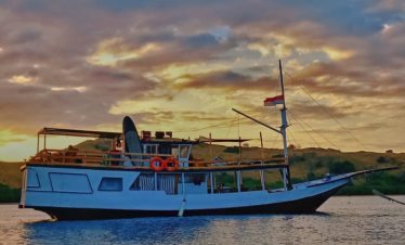Labuan Bajo tour 5 days 4 nights