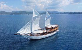 Komodo island boat trip package