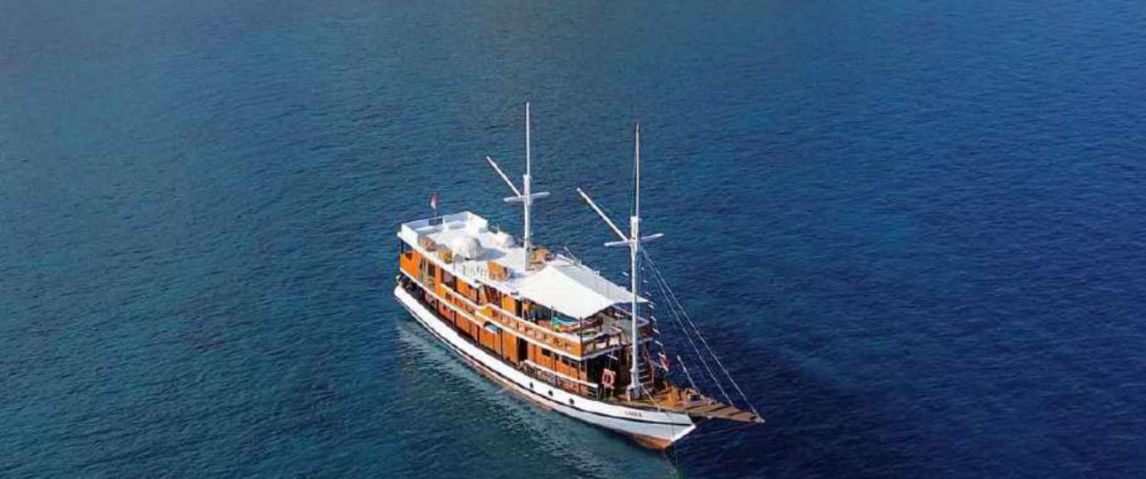 labuan bajo trip