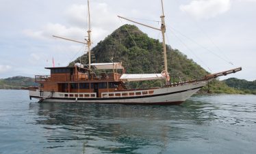 Komodo Private Boat Charter