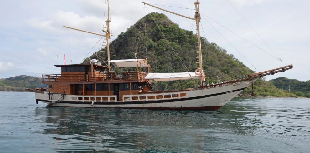 Komodo Private Boat Charter